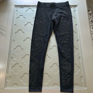 Express Black Patterned Leggings